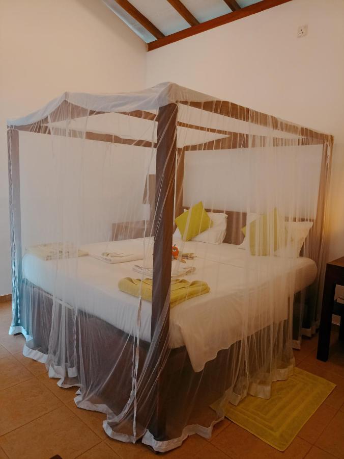 Beach House Kalukatiya - Family Villa, Seaview Room, Garden Room Dikwella Luaran gambar