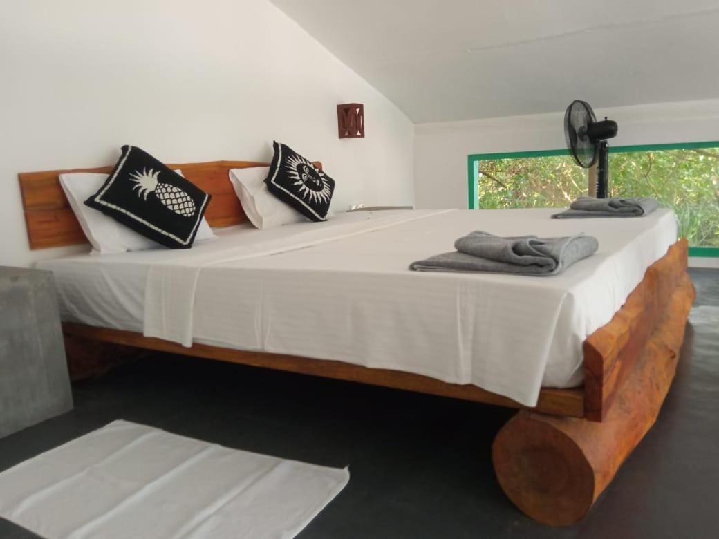 Beach House Kalukatiya - Family Villa, Seaview Room, Garden Room Dikwella Luaran gambar