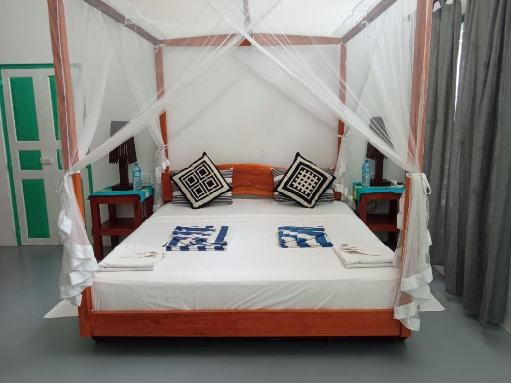 Beach House Kalukatiya - Family Villa, Seaview Room, Garden Room Dikwella Luaran gambar