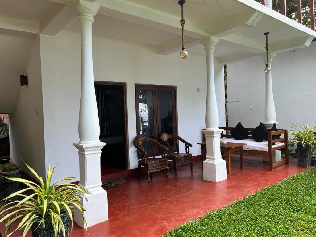 Beach House Kalukatiya - Family Villa, Seaview Room, Garden Room Dikwella Luaran gambar
