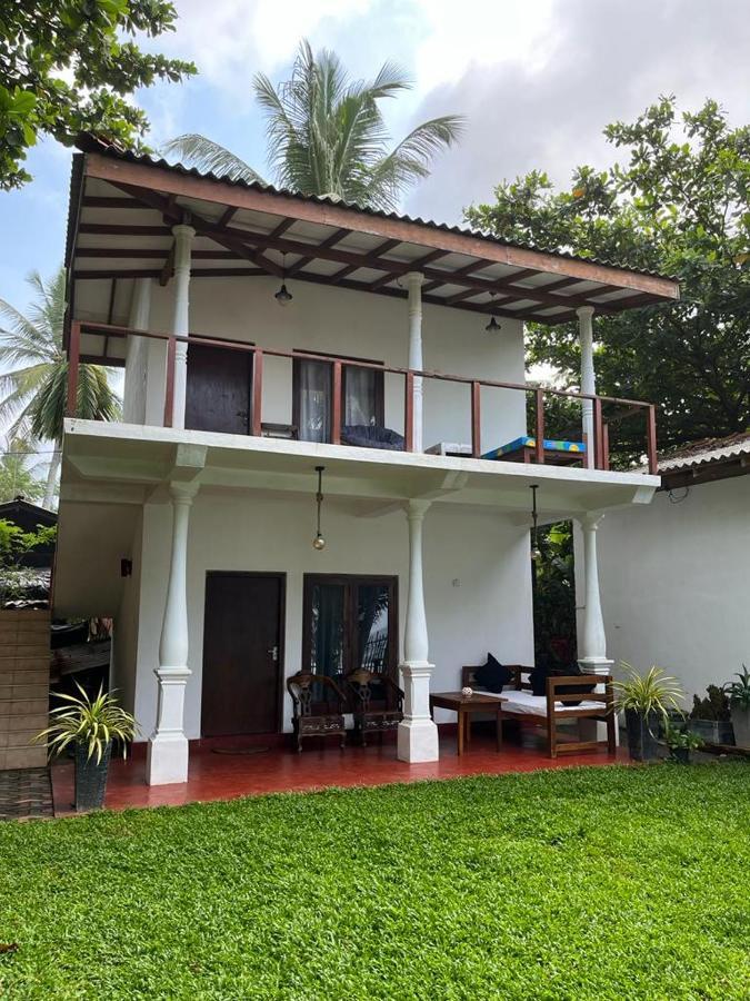 Beach House Kalukatiya - Family Villa, Seaview Room, Garden Room Dikwella Luaran gambar